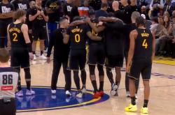 亚博体育-巴特勒回归赛场，关键助攻首场状态亮眼，皇家马德里观众沸腾！的简单介绍