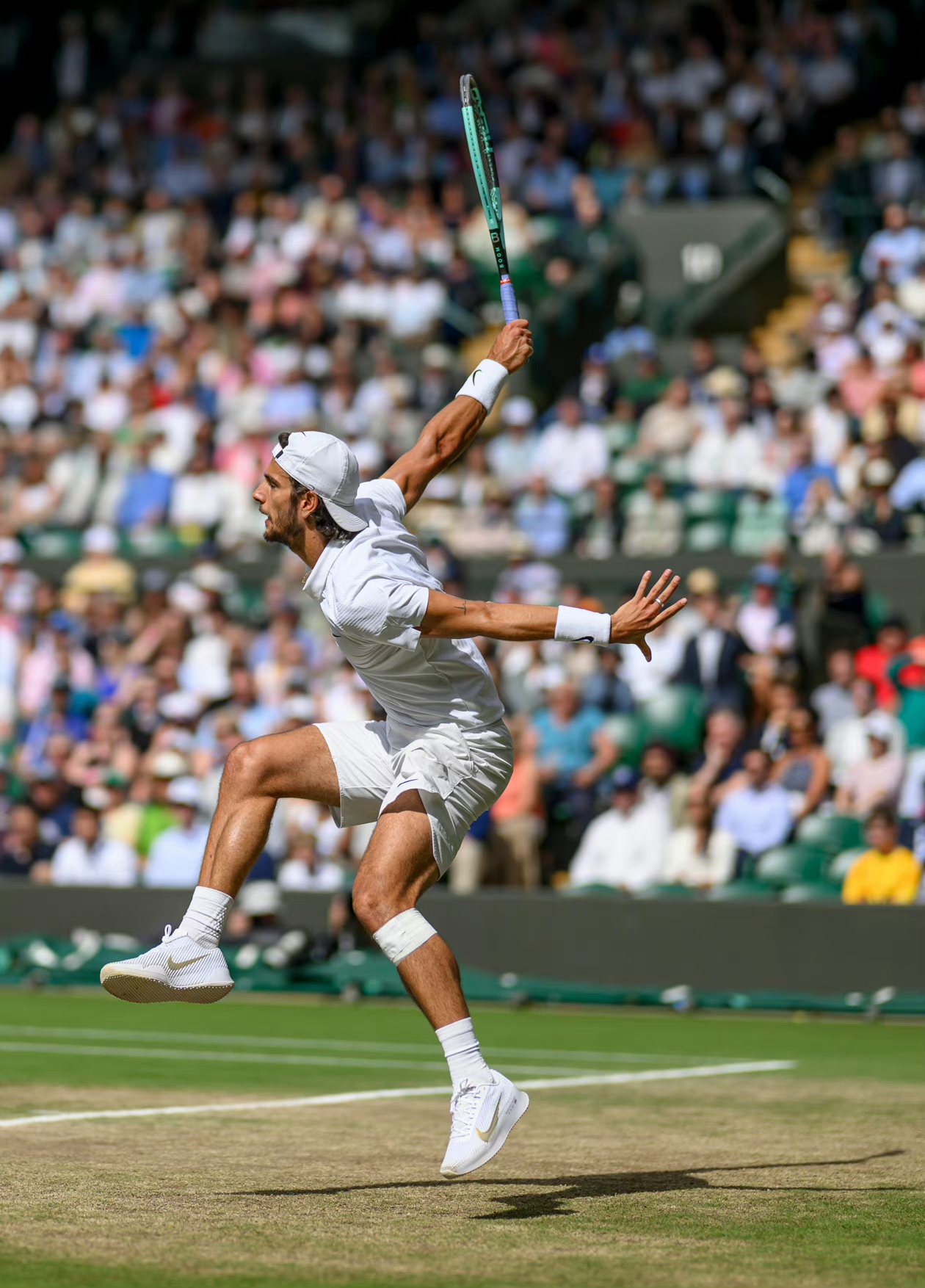 包含德约科维奇回归赛场，高光表现首场状态亮眼，MAD观众沸腾！的词条